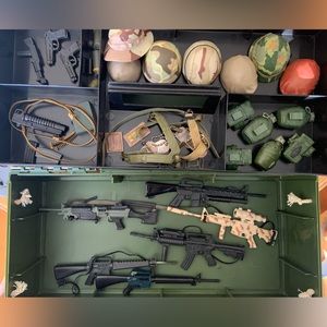 Vintage GI Joe Signature Locker - filled with Accessories for 6:1 or 12" Figures